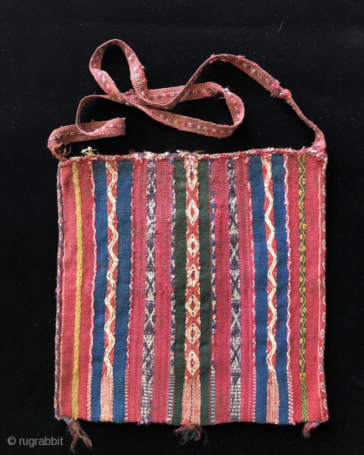 Tutorial part 3 - Anatomy of a Chuspa  - A microcosm of the Aymara weaving arts. 

Early Aymara  coca bags like the one featured here are exceptionally rare.  This  ...