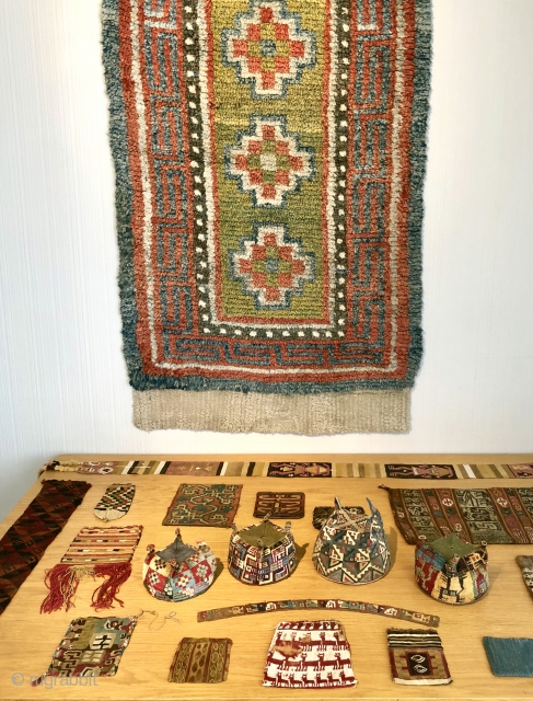 Pre-Columbian textiles in San Francisco and rugs too. Many small, complete Andean pieces 500 + years old at excellent prices - All from private collections.  By Appointment.     