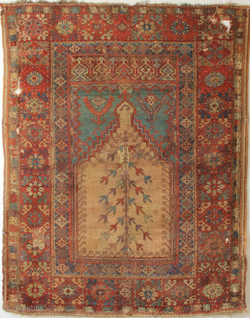 Early 19th century Mudjur prayer rug 4'2" x 5'3" / 127 x 160cm                    