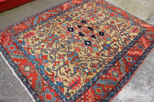 Perfect condition antique small Heriz carpet 164 x 200cm / 5'5" x 6'7"
See www.jamescohencarpets.com for more pictures and other rare items            