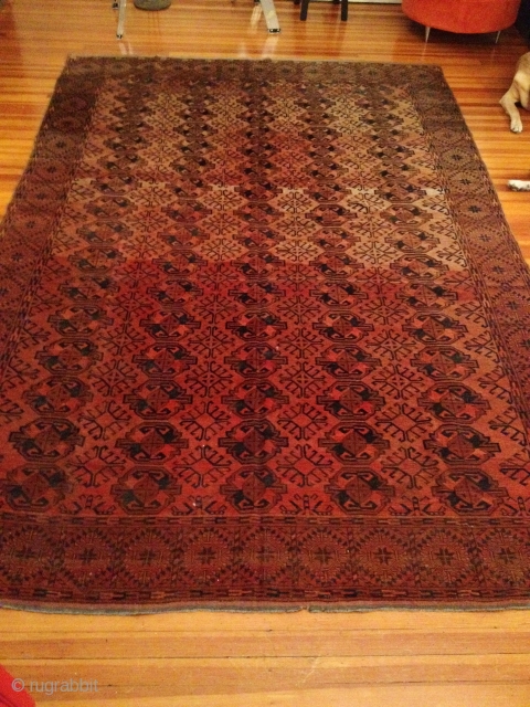 This magnificent antique Chub Bash is in excellent condition.  It is 7'3" x 11'3".  It is estimated to have been made circa 1890s.  The colors are soft and muted  ...
