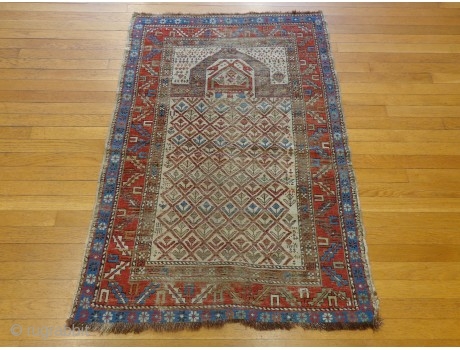 Antique Caucasian Oriental Rug, 3' 1 x 4' 6 Ivory Daghestan

See more pics here:
http://jessiesrugs.com/caucasian-rugs/263-caucasian-oriental-rug-3-1-x-4-6-ivory-daghestan.html


This antique Caucasian Daghestan prayer rug is in fair condition. The design features an all-over lattice pattern beneath a  ...