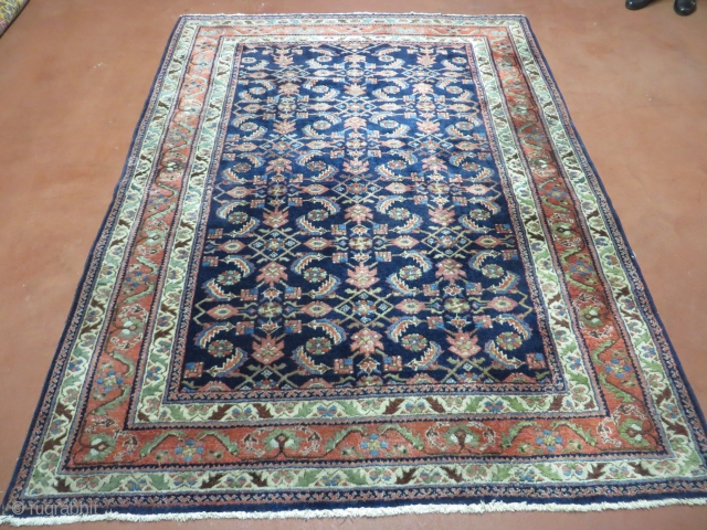 Up for sale is a nice Antique 
Hand Made Persian Rug
Hamadan Malayer Lilian
Nice colors and pattern
The approximate size is  5' X 6' 9" (60" X 81")
The design is highly desirable allover  ...
