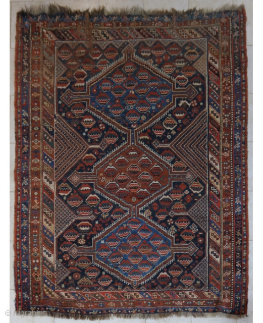 Antique rug
Antique rug, probably koti arab (Tavanoli, Rustic and tribal waves on varamin) end of '800, natural dyes, 190x156 cm             