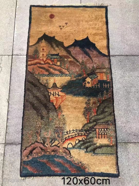 Inner Mongolia pictorial rug, about 1930s.
Size 120 * 60cm.
Welcome to watch!                      