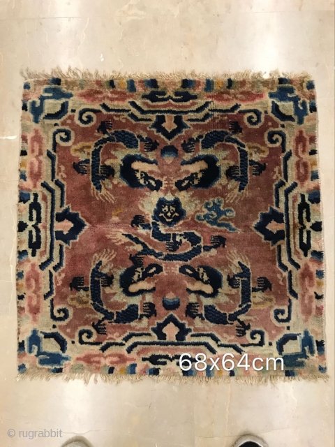 Alashan right banner small carpet, size 68x64cm, about the beginning of the 20th century, local small repair, welcome to consult!             