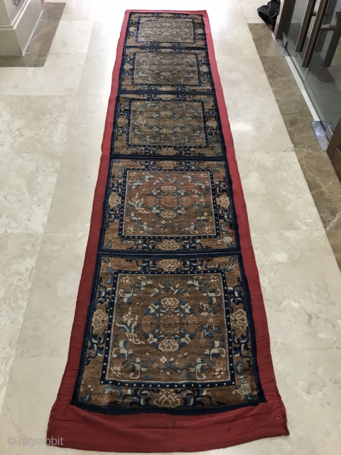 Ningxia temple mat blanket, mid-19th century, size 350X70cm (not including red cloth edge) without repair. Welcome to consultation               