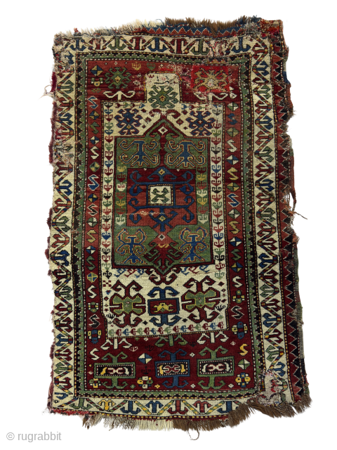 Caucasian

Size 100x167 cm

Please send me a direct message at kirmenrugs@gmail.com or @cevikrugs instagram                    