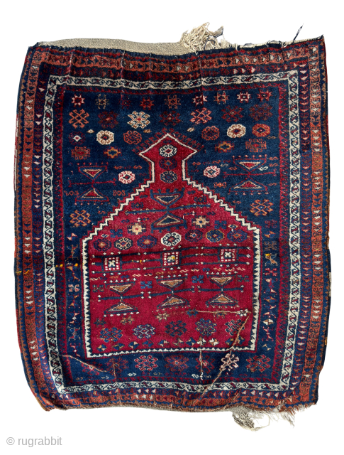 Cihanbeyli 

Size 116x130 cm 

Please send me a direct message at kirmenrugs@gmail.com or @cevikrugs instagram                  