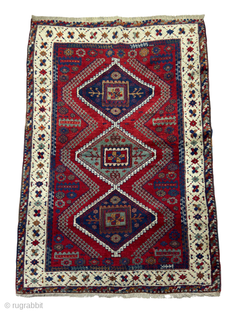Antep
Size 130x194 cm
Please send me a direct message at kirmenrugs@gmail.com or @cevikrugs instagram