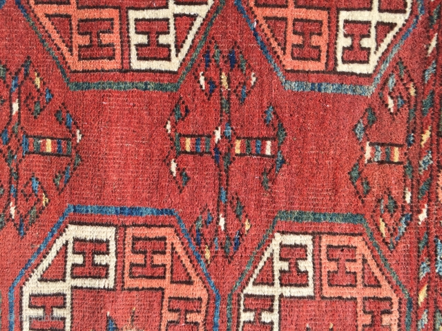 Small ersari rug nice color good condition
Size 165/95 cm                        