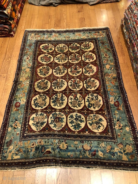 Lovely bijar old rugs
Very soft wool 
Size 200/140 cm                        