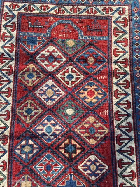 Small caucasian prayer rug
Good condition
                            