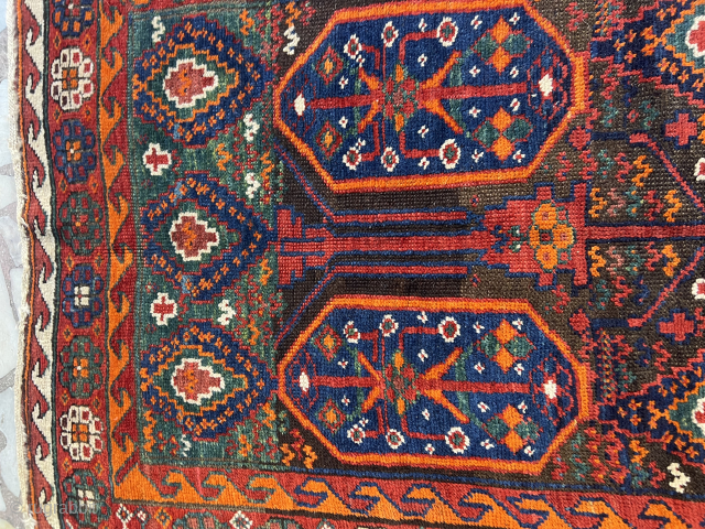 İran/kürdish runner size 360/110 cm
Original size and full condition                        