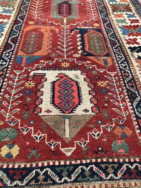 Gehndje rug
Size 270/135 cm                             