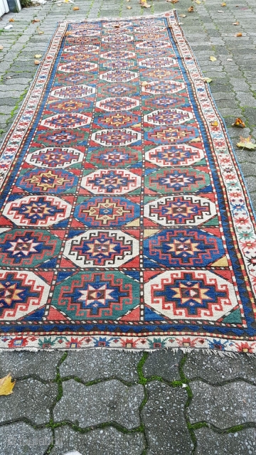 Chalabert rug
Size 400/136 cm                             