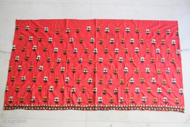 A Sindh embroidery skirt decorated with floral motifs                         
