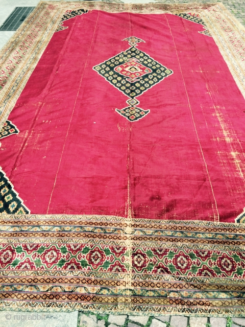 silk velvet 380x490 Yazd period end Safavid dynasty had probably been made to order for a Lugo sacred Zoroastrian              