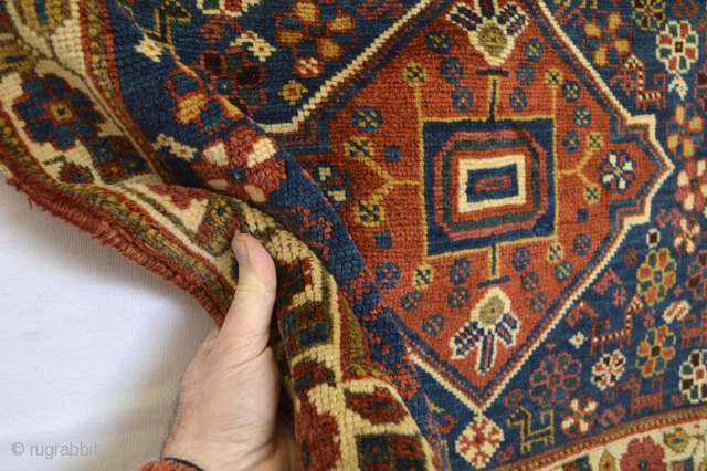 Beautiful antique with good pile Luri Qasqai Bagface ... all good colors
soft wool and ready to display                