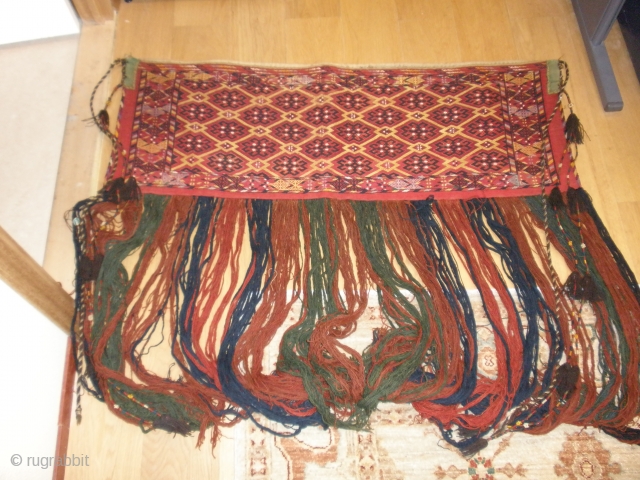 Yomut with Silk complete
Tassel and Fringel are original no damage

Very good condition                     