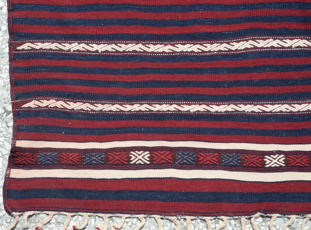 West Anatolian Balıkesir 'Yüncü' Kilim Rug 
Size:194 x 117 cm / 6'4"x3'10"                     