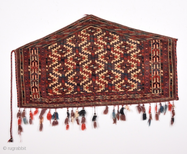 Turkmen Yamud Asmalyk  late 19th century
size:120 x 68 cm
        3"11"x2'3"
               