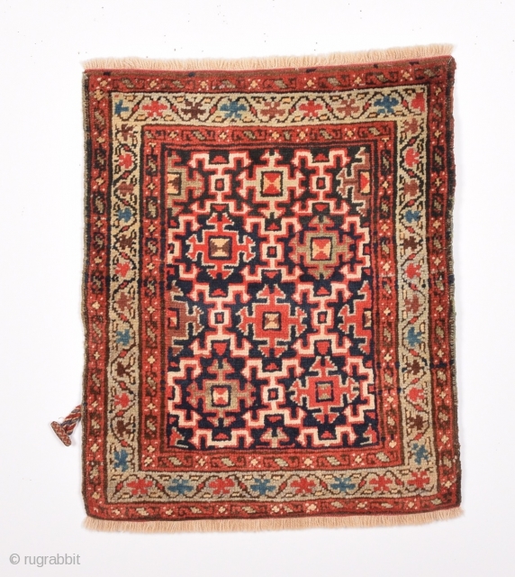 19th century northwest Persian bag face
size:63 x 53 Cm
       2'1"x1'9""                 