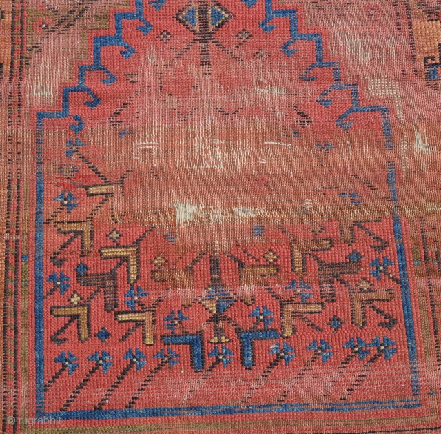 Central Anatolian (Capadocya) rug,Late 19th century
size:125 x 96 Cm
         4'3"x3'2"               