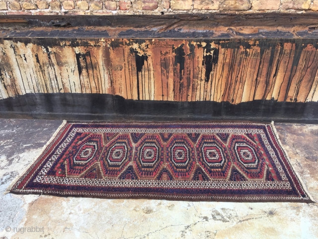 Beluch Rug
size:195X97  / 6'5"x3'3"                            