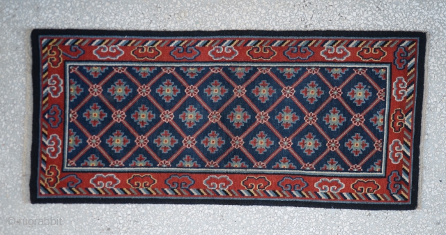 Tibetan Rug-Circa 1900
Size:72 x 160 cm
      2'4"x  5'4"                   