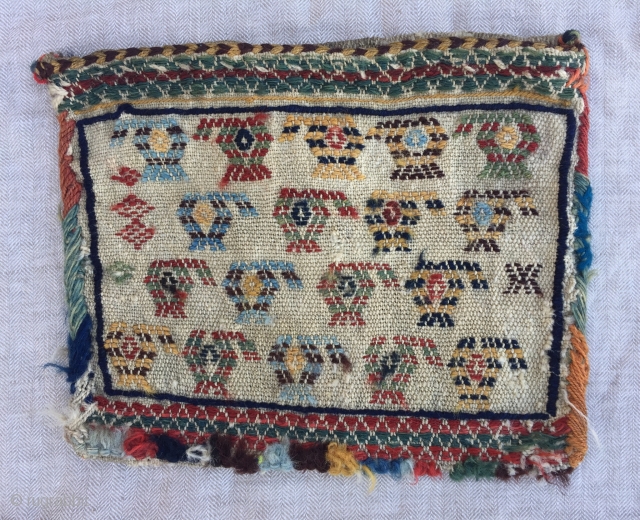 Kurdish (Koçan) bag face
Size:28x23 cm
                            