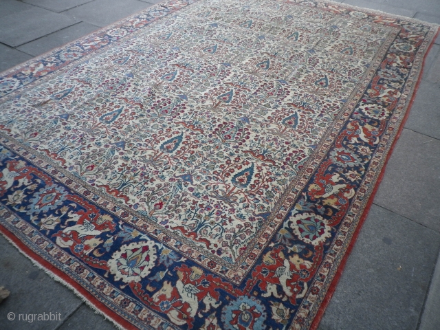 Antique persian Handmade Qum carpet size 310x220cm Zelosoltan Design
fairly good condition 
free postage to uk mainland                 