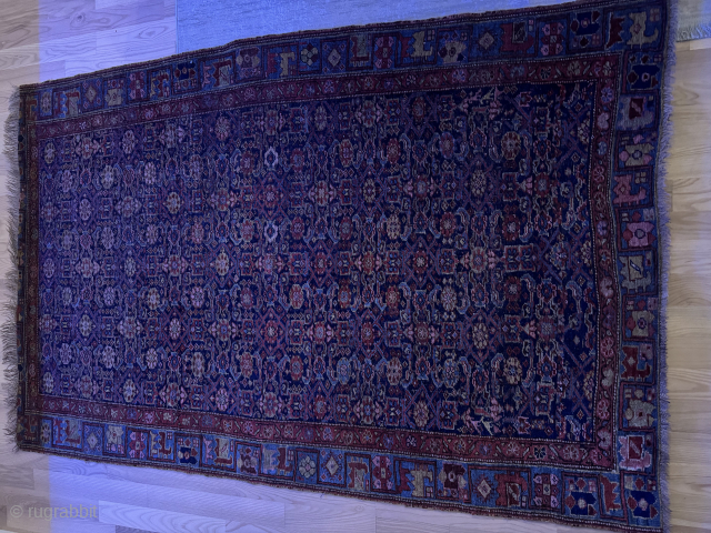 Old Persian Bidjar rug around 1900-1910 in good condition (122x190 cm)
You can contact me at 004550383637 or kesservice@outlook.dk
               