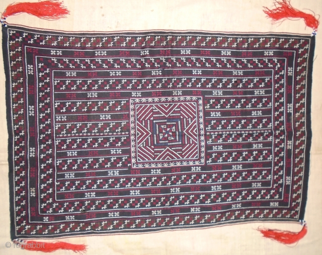 Mien Yao, North Thailand,natural dye silk,54x83 cm.
circa 1930-1960.nice                         