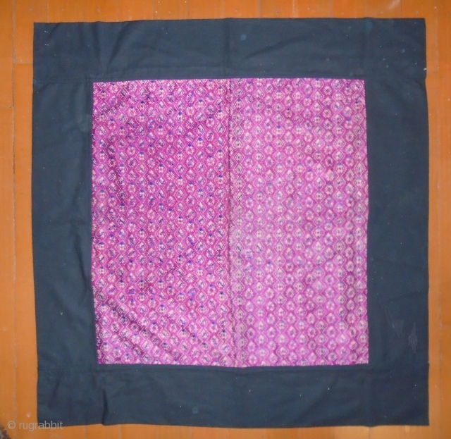 Zhuang Baby or Childs Blanket,Guangxi Province,China
silk on ramie, black cotton border replaced,circa 1930-1960?
97x11cm (full size),66x69 cm. (embroidered part)has black
cotton backing.             