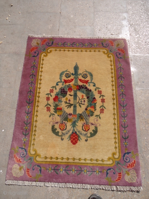 Beautiful ivory ground chinese rug with nice colors and design,excellent condition.Size 3'7"*2'9".E.mail for more info and pics.                