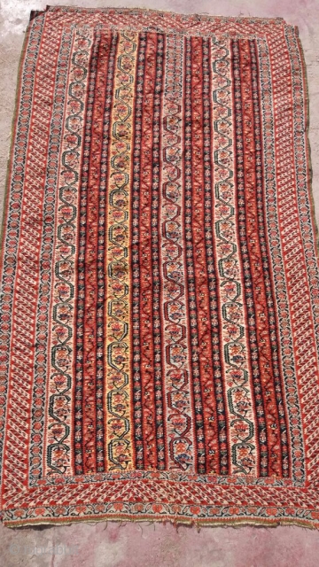 Beautiful extra finely woven Senneh Kilim,with great design and colors,as found a cut on upper side,all 100% wool,Size 4'7"*2'7".E.mail for more info and pics.         