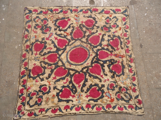 Susnai Fragment,early age and very nice design,backed with linen,Size 3'4"*3'3".E.mail for more info and pics.                  