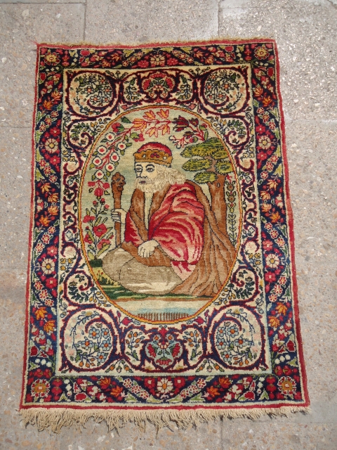 Pictorial Kerman with best naturl colors and very fine weave,beautiful design with an artistic picture.Perfect condition.Size 2'6"*1'10".E.mail for more info.             