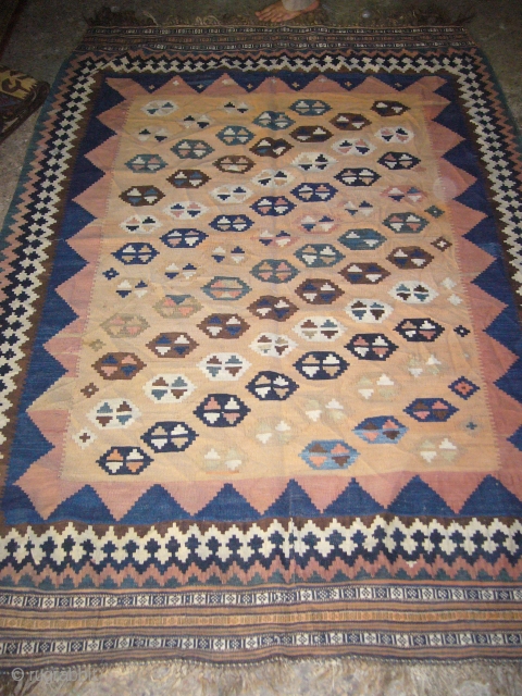Classic Qashqai Kilim,great condition,good colours and nice desigen,all original,fine weave,Size 7'10"*5'5".Handwashed ready for use.E.mail for more info.                