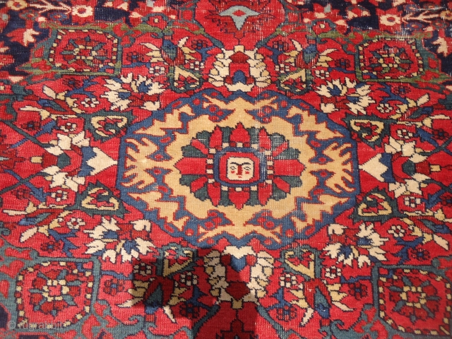 Beautiful early Farahan Rug with great natural colors and very nice design,good weave.Some condition issues.Size 4'9"*3'6".E.mail for more info and pics.            