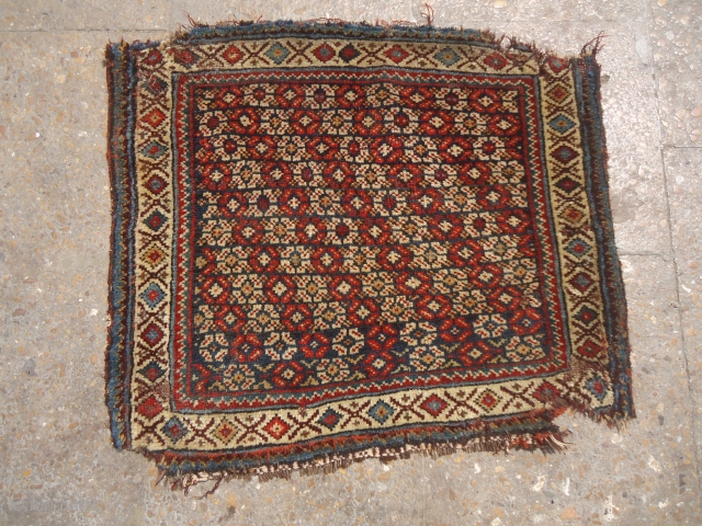 Qashqai Bagface with very nice design and great natural  colors,as found,good age.Size 2'*1'9".E.mail for more info and pics.              