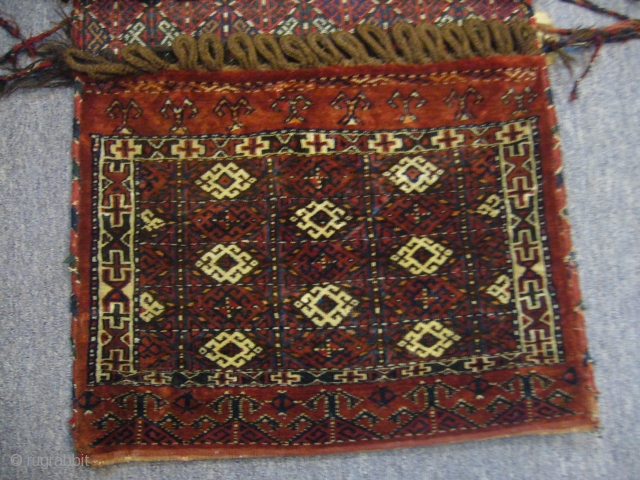 Youmud complete Bagface original Kilim backing,Excellent condition,without any repair,nice colurs,very fine weave.E.mail for more info.                  