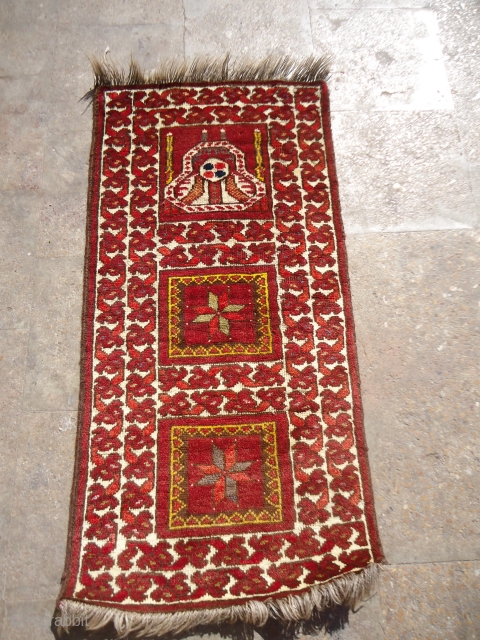 Kizil Ayak Small childs prayer rug,all good colors,beautiful desigen and very unusal,soft shiny wool,Size 3'6"*1'9".E.mail for more info and pics.             