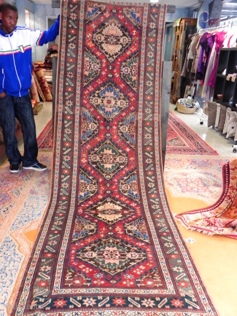 Karabagh Runner Size
3.40 x 1.03 m                           