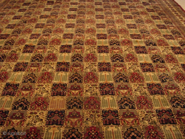  Antq lahore carpet good condion  18x12 ft

                        