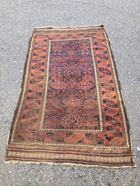 Antique Baluch scattered. Please contact me for more information.                        