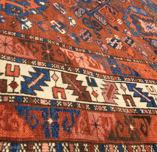 Seichur 1900 (290 cm L x 135 cm W)This rug is in very good condition, no holes or other damages, all borders remain intact. No restaurations.

       