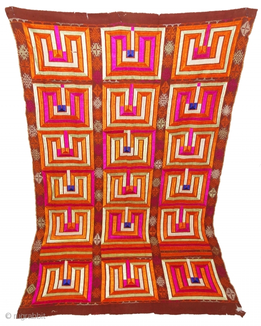 Phulkari From East(Punjab) India.Known as Bhul Bhalaya(Maze) Game. Handspun cotton plain weave (khaddar) with silk and cotton embroidery,Showing the Folk Game of maze Punjab. Its size is 140cmX230cm(DSC07820).
     