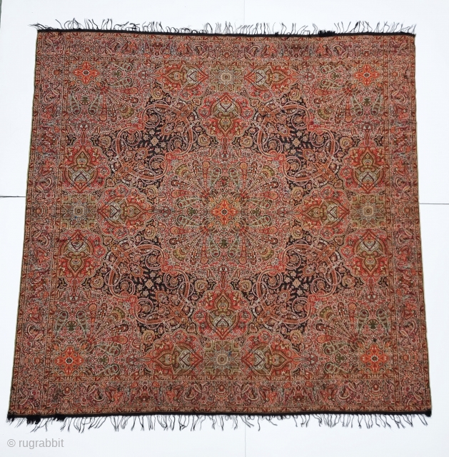 Very Unique European Square Moon Shawl From Probably Woven in Nimes, France.

C.1840-1860.

Its Size is 185cmx190cm (20230323_160203).                 